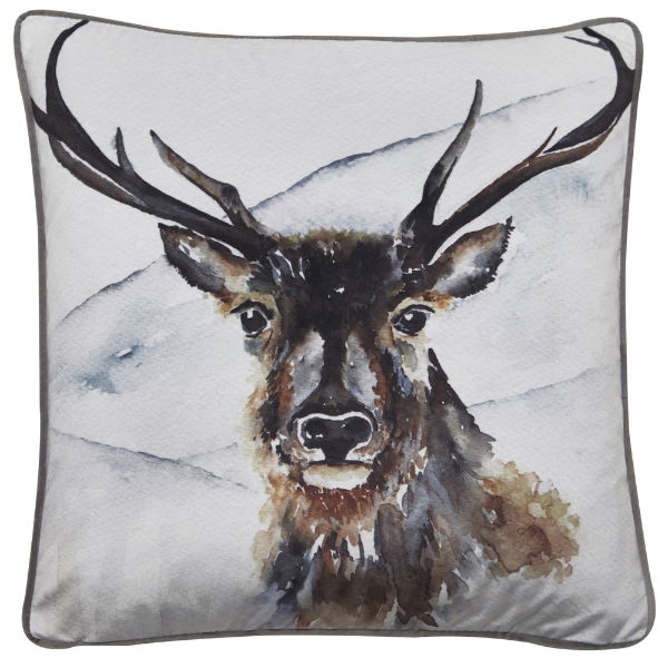 PRINTED WINTER STAG ON VELVET 45 X 45